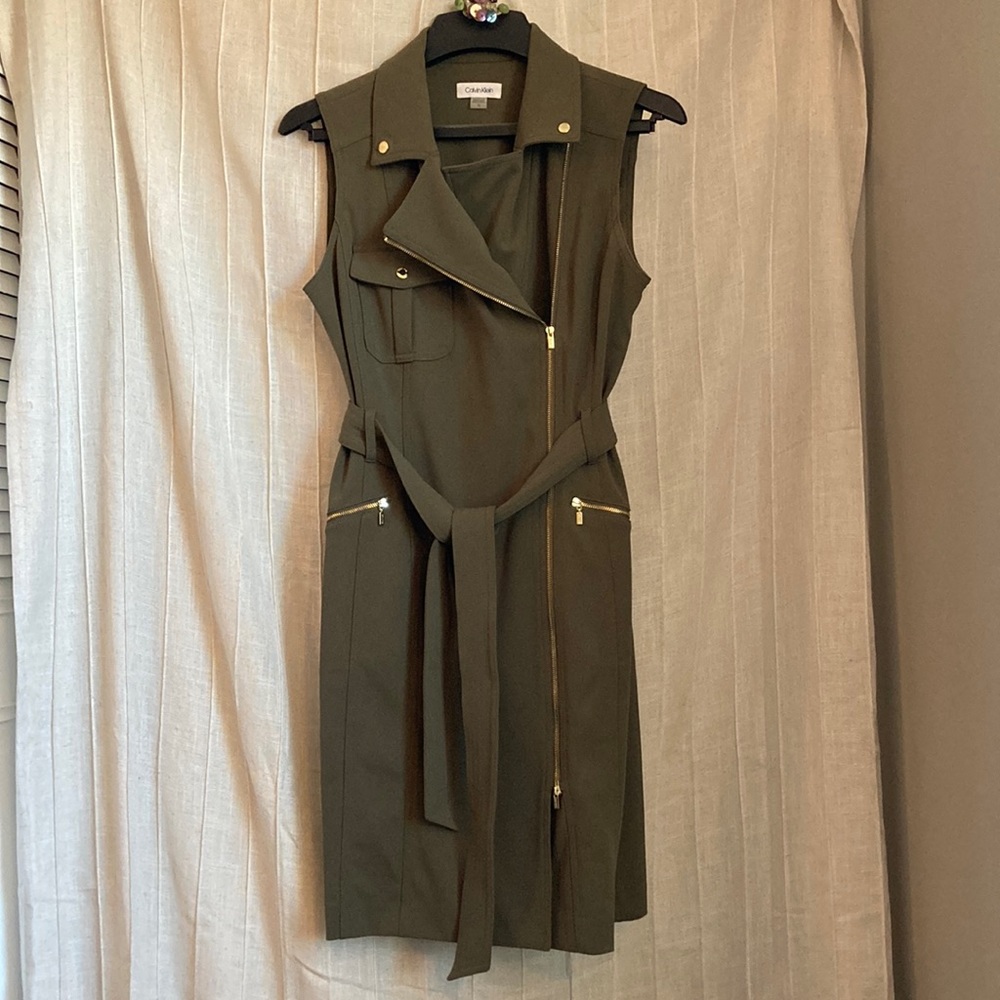 Calvin Klein Dress Size 10 Olive Green with Pockets and Offset Zipper